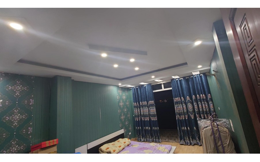 BÁN NHÀ GẦN HOÀNG QUỐC VIỆT 40M2 6,2 TỶ